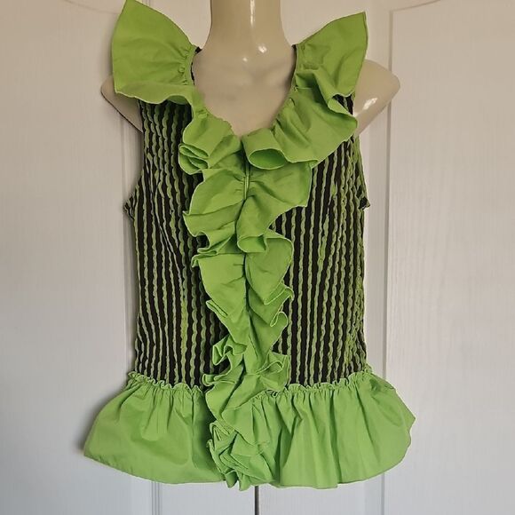 Samuel Dong Tops - Samuel Dong Women's Green Ruffled Sleevless Top Medium 